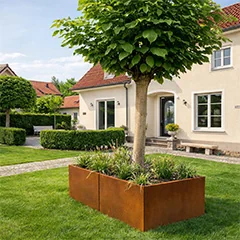 Corten acél virágládák modern kertben meleg és tartós megjelenéssel